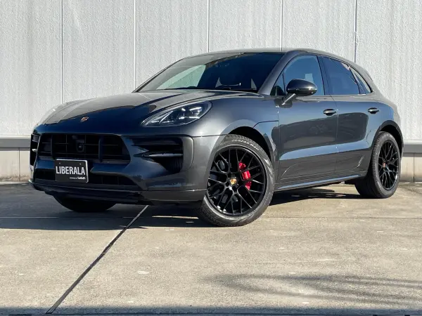 2021 Porsche Macan — photo 8 | Tuminion Kenya