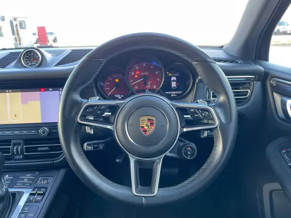 2021 Porsche Macan — photo 3 | Tuminion Kenya