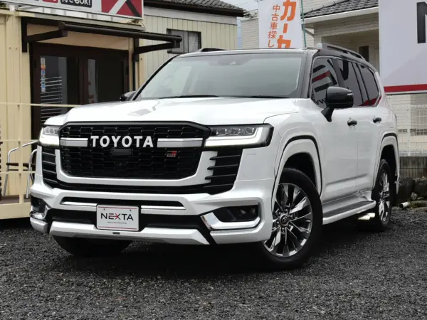 2024 Toyota Landrcuiser 300 — photo 8 | Tuminion Kenya