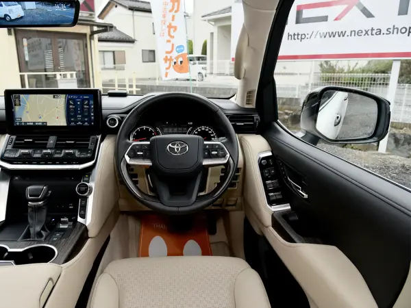 2024 Toyota Landrcuiser 300 — photo 7 | Tuminion Kenya