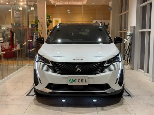 2021 Peugeot 5008 — photo 9 | Tuminion Kenya