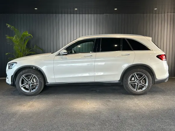 2021 Mercedes-benz Glc — photo 2 | Tuminion Kenya