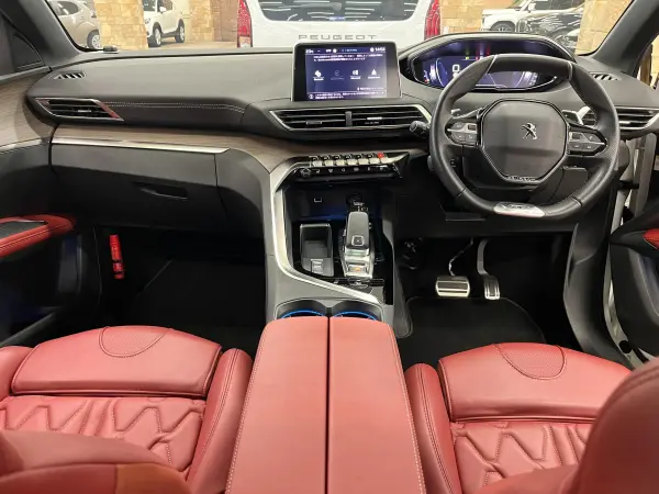 2022 Peugeot 5008 — photo 2 | Tuminion Kenya