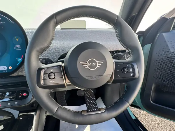 2025 Mini Cooper — photo 8 | Tuminion Kenya
