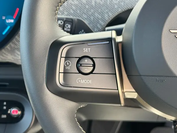 2025 Mini Cooper — photo 9 | Tuminion Kenya
