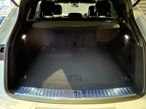 2024 Porsche Cayenne — photo 7 | Tuminion Kenya