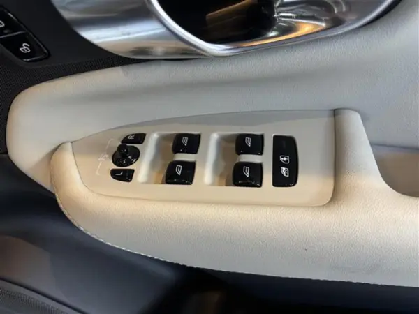 2022 Volvo Xc90 — photo 9 | Tuminion Kenya