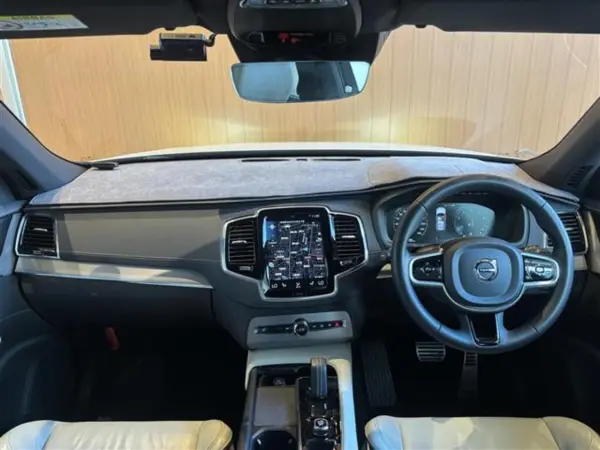2022 Volvo Xc90 — photo 7 | Tuminion Kenya
