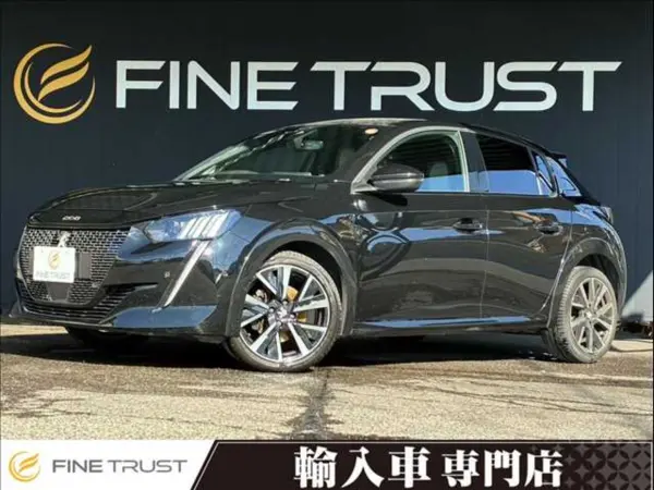 2021 Peugeot 208 — photo 1