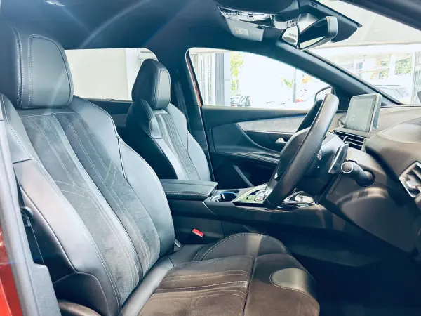 2021 Peugeot 5008 — photo 9 | Tuminion Kenya