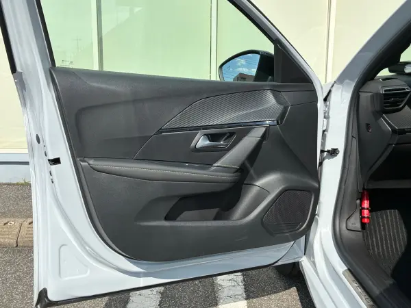 2025 Peugeot 208 — photo 8 | Tuminion Kenya