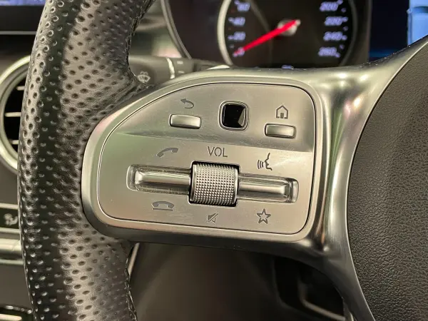 2020 Mercedes-benz Glc — photo 7 | Tuminion Kenya