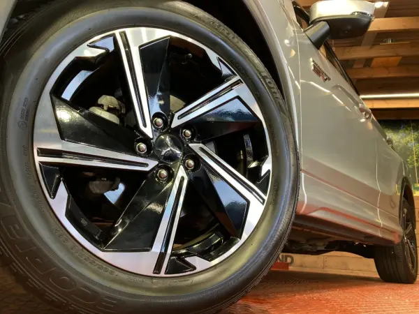 2024 Mitsubishi Eclipse Cross — photo 9 | Tuminion Kenya