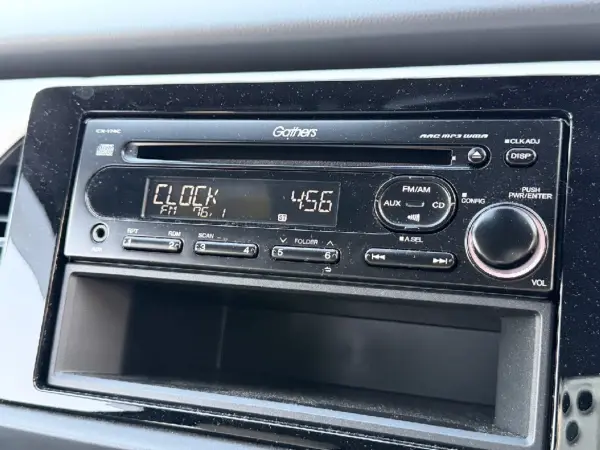 2022 Honda Fit — photo 3 | Tuminion Kenya