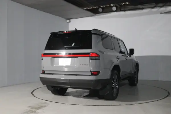 2025 Lexus Gx — photo 9 | Tuminion Kenya