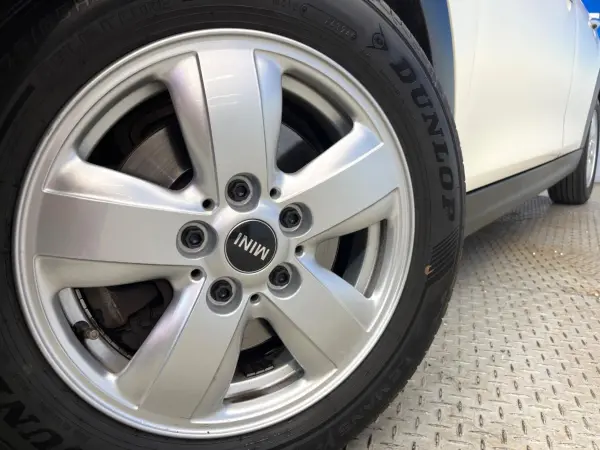 2019 Mini Cooper — photo 9 | Tuminion Kenya