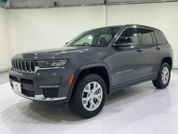 2023 Jeep Grand Cherokee — photo 8 | Tuminion Kenya