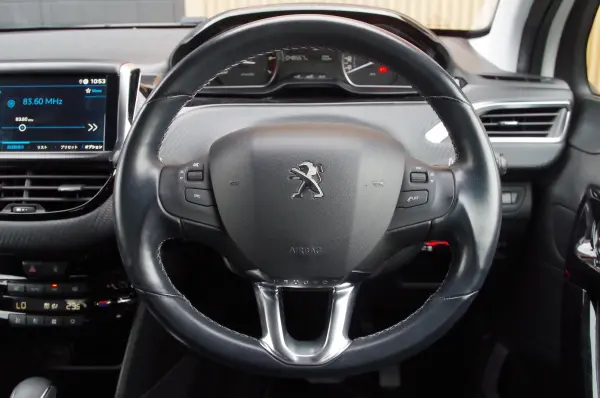 2020 Peugeot 208 — photo 3 | Tuminion Kenya