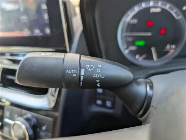 2022 Toyota Crown — photo 3 | Tuminion Kenya