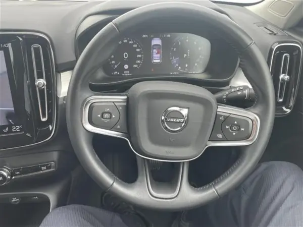 2021 Volvo Xc40 — photo 8 | Tuminion Kenya