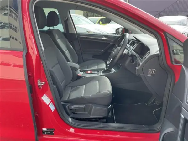 2019 Volkswagen Golf — photo 8 | Tuminion Kenya