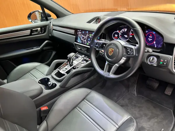 2023 Porsche Cayenne — photo 3 | Tuminion Kenya