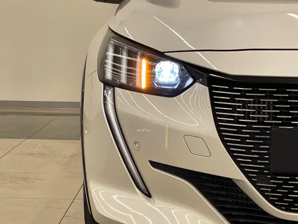 2021 Peugeot 208 — photo 9 | Tuminion Kenya