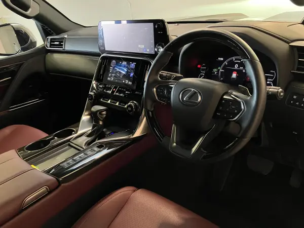 2022 Lexus Lx — photo 7 | Tuminion Kenya