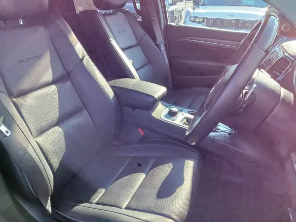 2019 Jeep Grand Cherokee — photo 8 | Tuminion Kenya