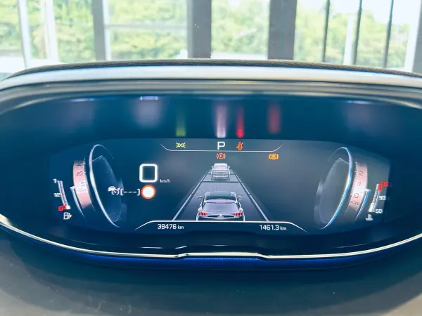 2022 Peugeot 5008 — photo 3 | Tuminion Kenya