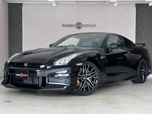 Nissan GT-R 3.8 Premium Edition 4WD Final Model NISMO Sport Resetting Heaven Blue Rear 3-Side Privacy Glass One Owner Genuine Floor Mats BOSE Sound System (Meteor Flake Black Pearl) — 2025, 600km, for sale in Kenya