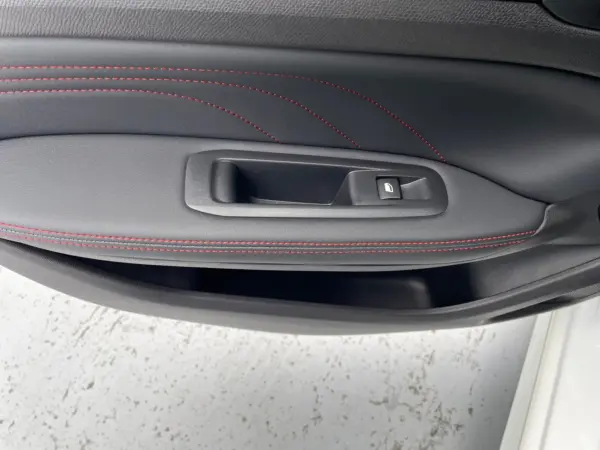 2019 Peugeot 308 — photo 8 | Tuminion Kenya