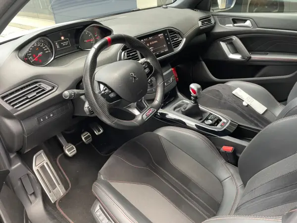 2019 Peugeot 308 — photo 9 | Tuminion Kenya