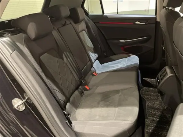 2022 Volkswagen Golf — photo 2 | Tuminion Kenya