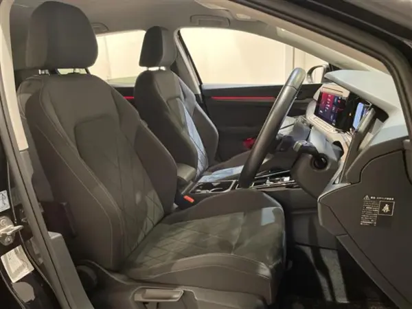 2022 Volkswagen Golf — photo 7 | Tuminion Kenya