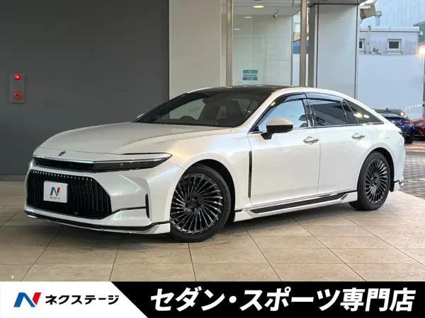 2024 Toyota Crown — photo 1
