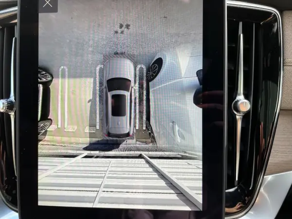 2025 Volvo Xc90 — photo 7 | Tuminion Kenya