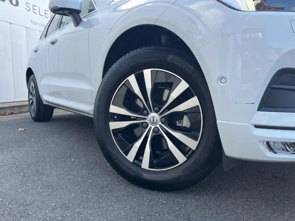 2021 Volvo Xc60 — photo 9 | Tuminion Kenya