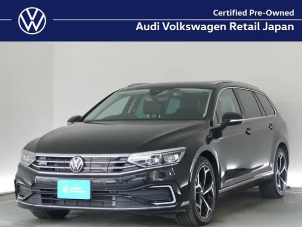 Volkswagen Passat Variant GTE Advance — 2022, 13,000km, for sale in Kenya