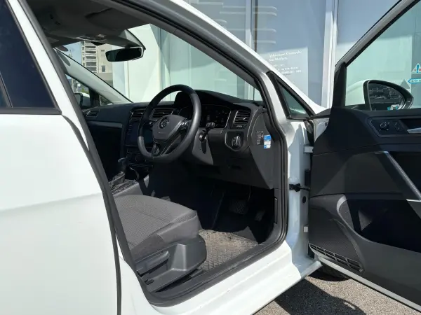 2019 Volkswagen Golf — photo 8 | Tuminion Kenya