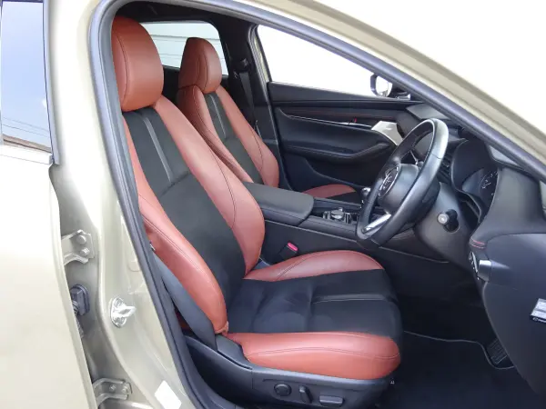 2024 Mazda 3 Fastback — photo 7 | Tuminion Kenya
