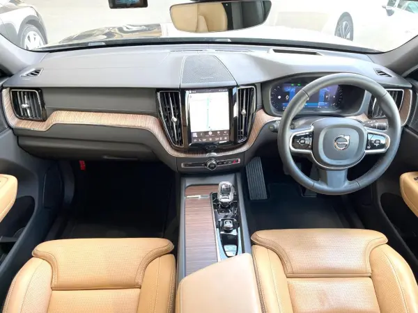 2023 Volvo Xc60 — photo 2 | Tuminion Kenya
