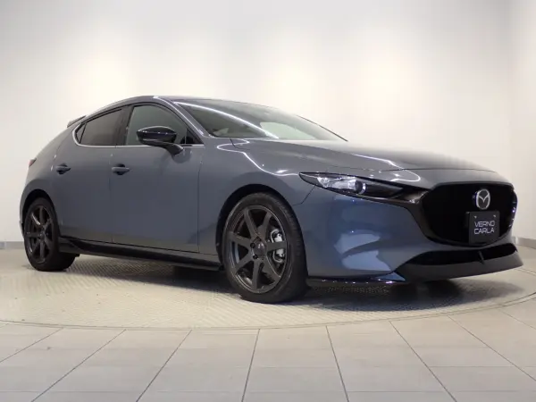 2019 Mazda 3 Fastback — photo 8 | Tuminion Kenya
