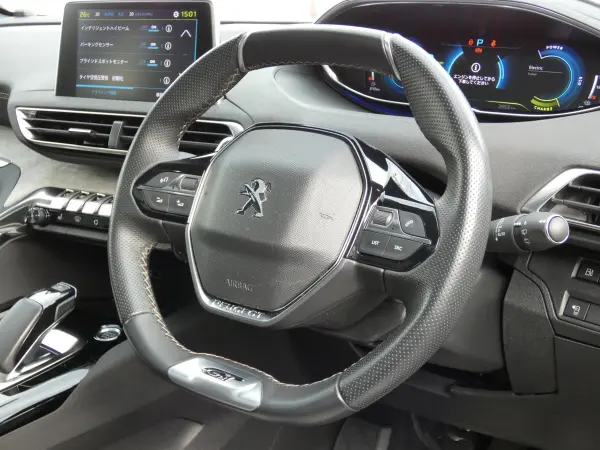 2021 Peugeot 3008 — photo 8 | Tuminion Kenya