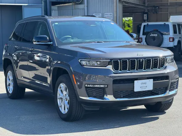 2023 Jeep Grand Cherokee — photo 3 | Tuminion Kenya