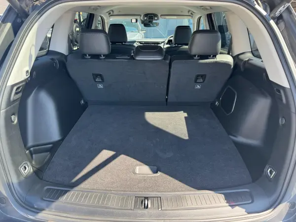 2023 Jeep Grand Cherokee — photo 7 | Tuminion Kenya