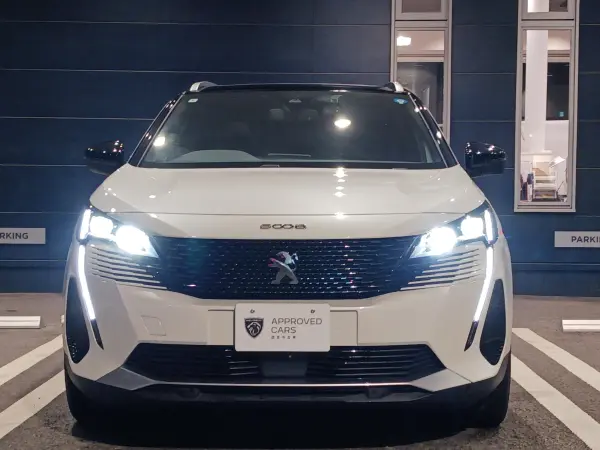 2022 Peugeot 5008 — photo 7 | Tuminion Kenya