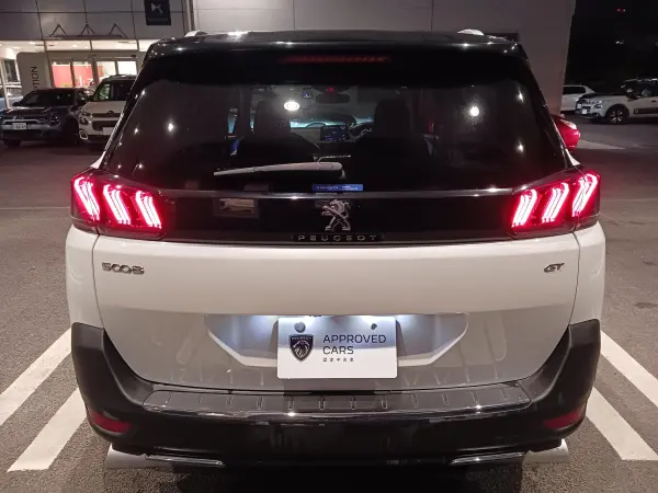 2022 Peugeot 5008 — photo 8 | Tuminion Kenya