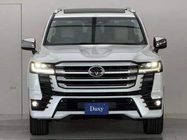 2025 Toyota Landrcuiser 300 — photo 2 | Tuminion Kenya