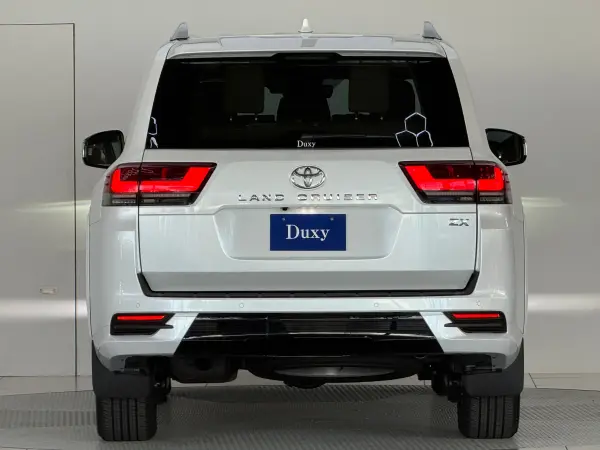 2025 Toyota Landrcuiser 300 — photo 3 | Tuminion Kenya